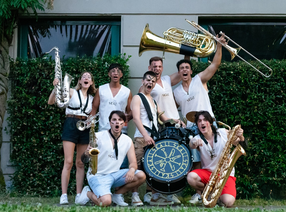 Darsena Pop, Un Ferragosto Tra Musica, Street Food e Stelle Cadenti a Palazzolo